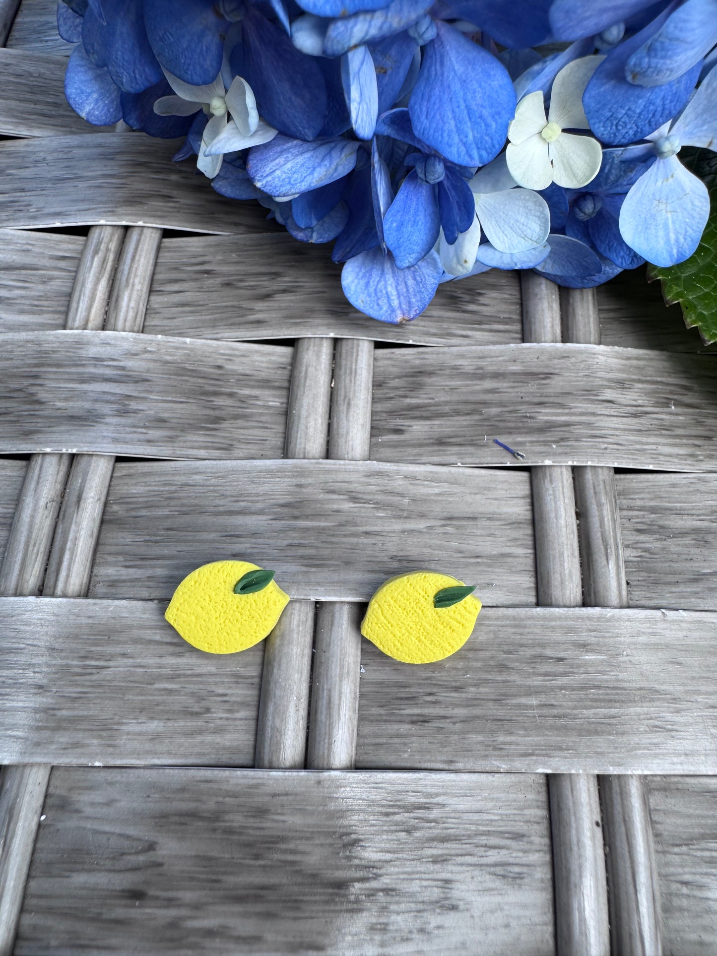 Lemon Studs